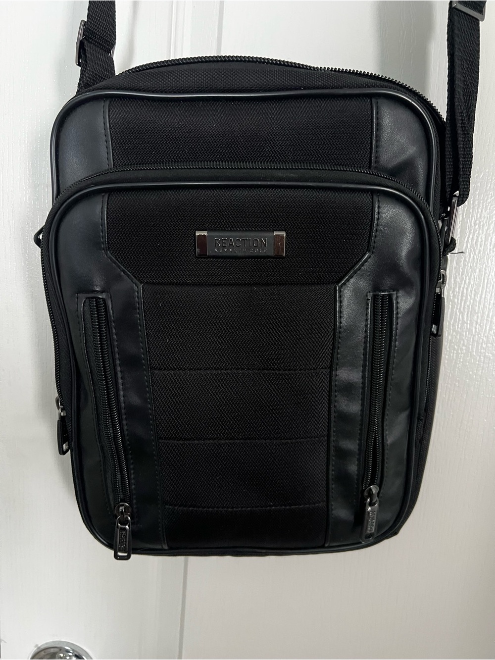 Kenneth Cole Reaction Black Crossbody Bag